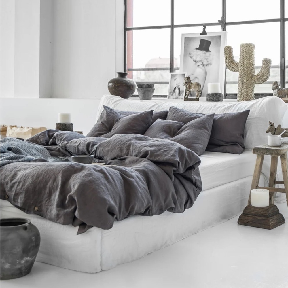 Charcoal Grey Linen Duvet Cover / 2 Pillowcases Set